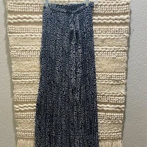 LuLaRoe Deanne Skirt NWT